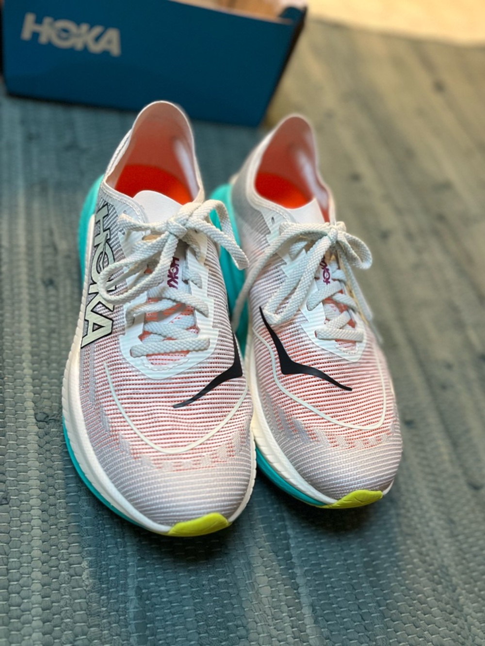 HOKA Mach X2 Running Shoes - Aqua / Frost / Electric - Women’s 8.5